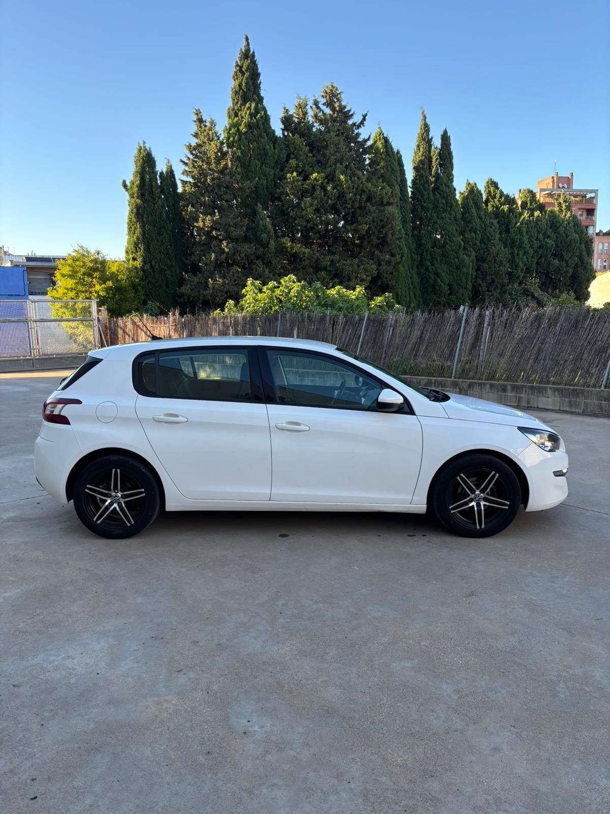 Peugeot 308 1.6 HDi 100 CV