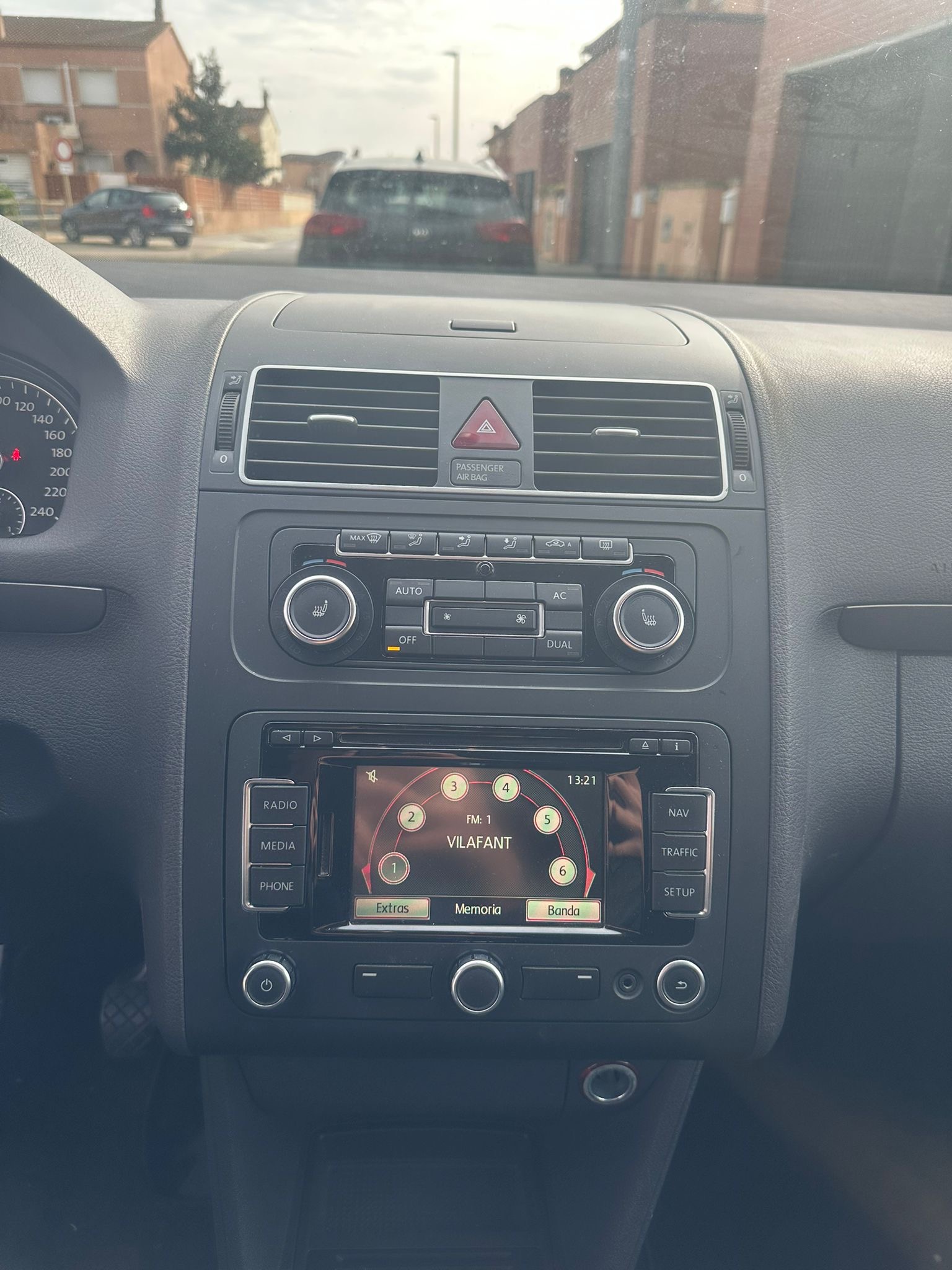 Volkswagen Touran 1.2 TSI
